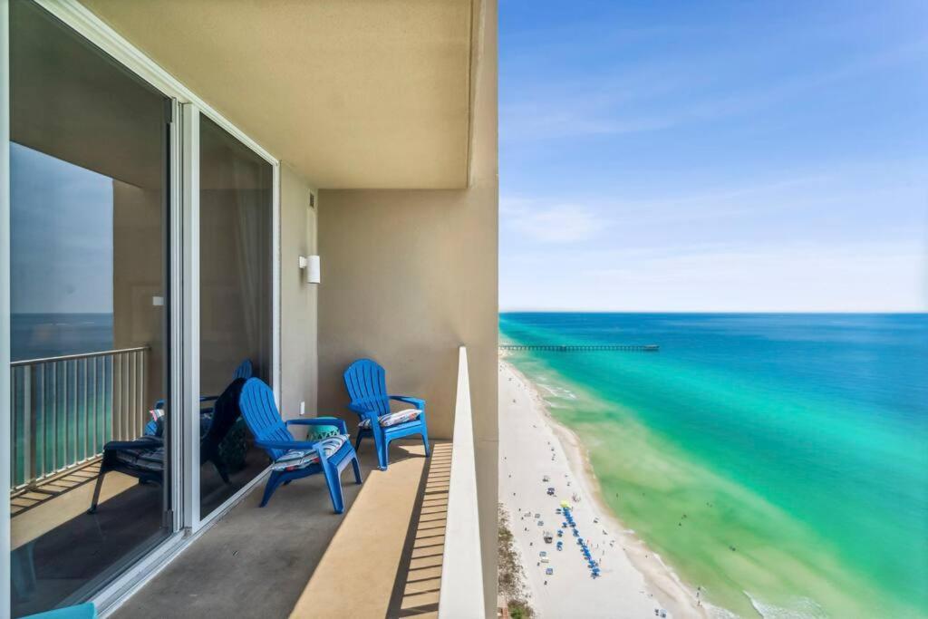 Ocean Front 29th Floor - Must Be 25 To Book