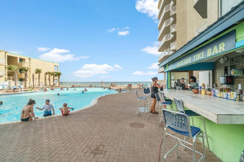 Ocean Front 29th Floor - Must Be 25 To Book Holiday home